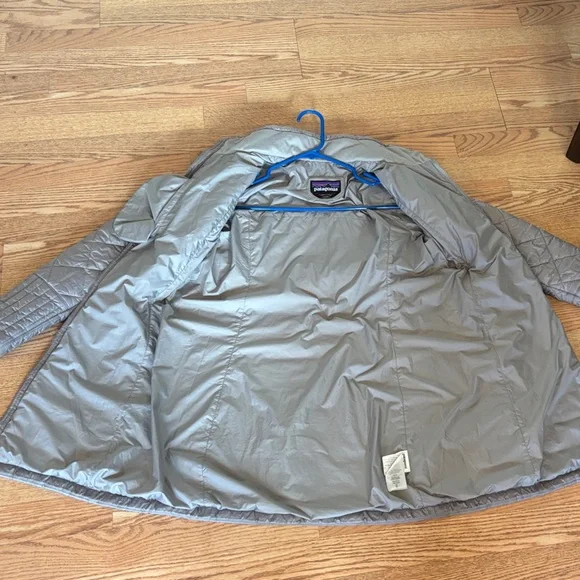 Patagonia Women's Gray Quilted Puffer Jacket Parka - Picture 3 of 7